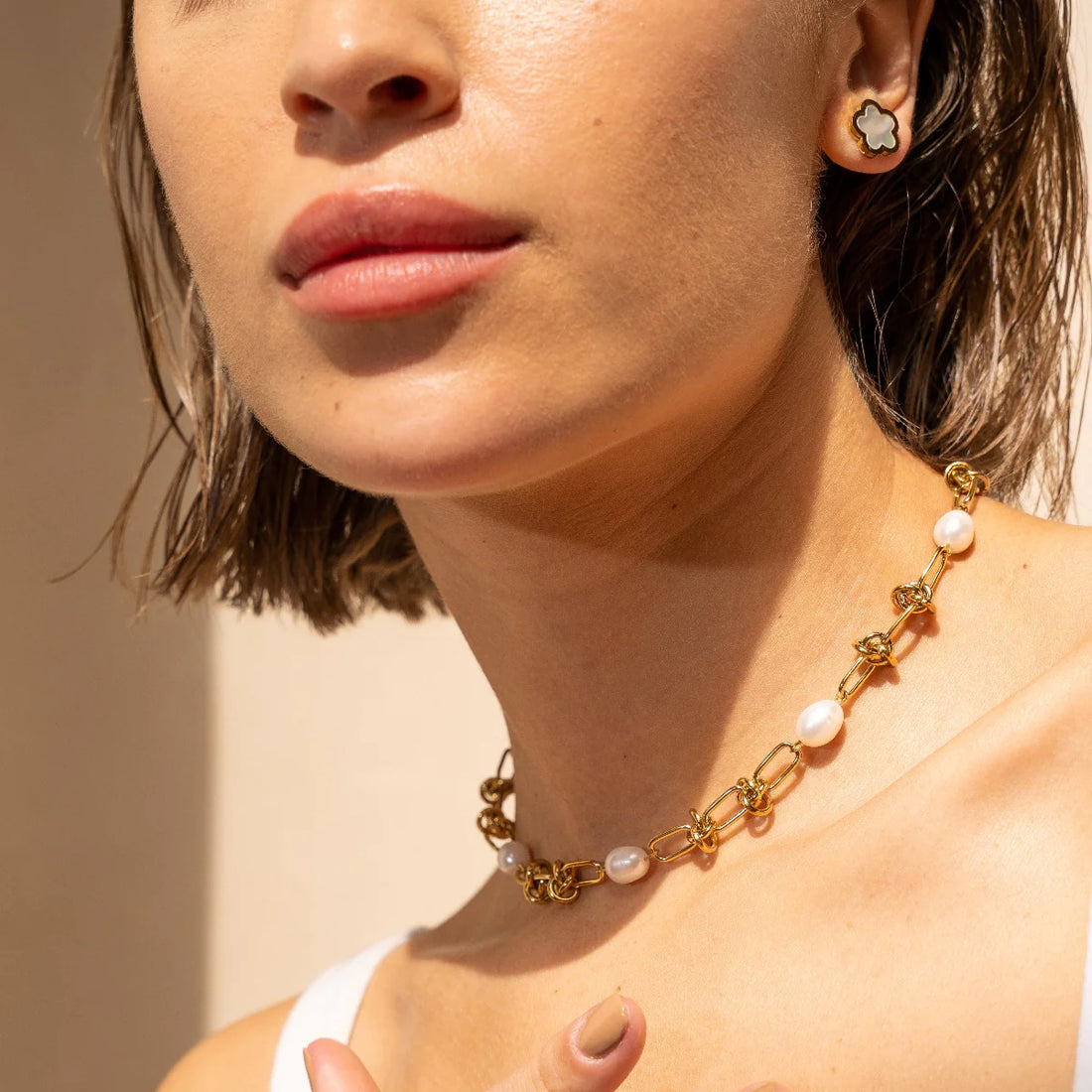 Colar Nó e Pérolas Banhado em Ouro 18k - Murano Joias