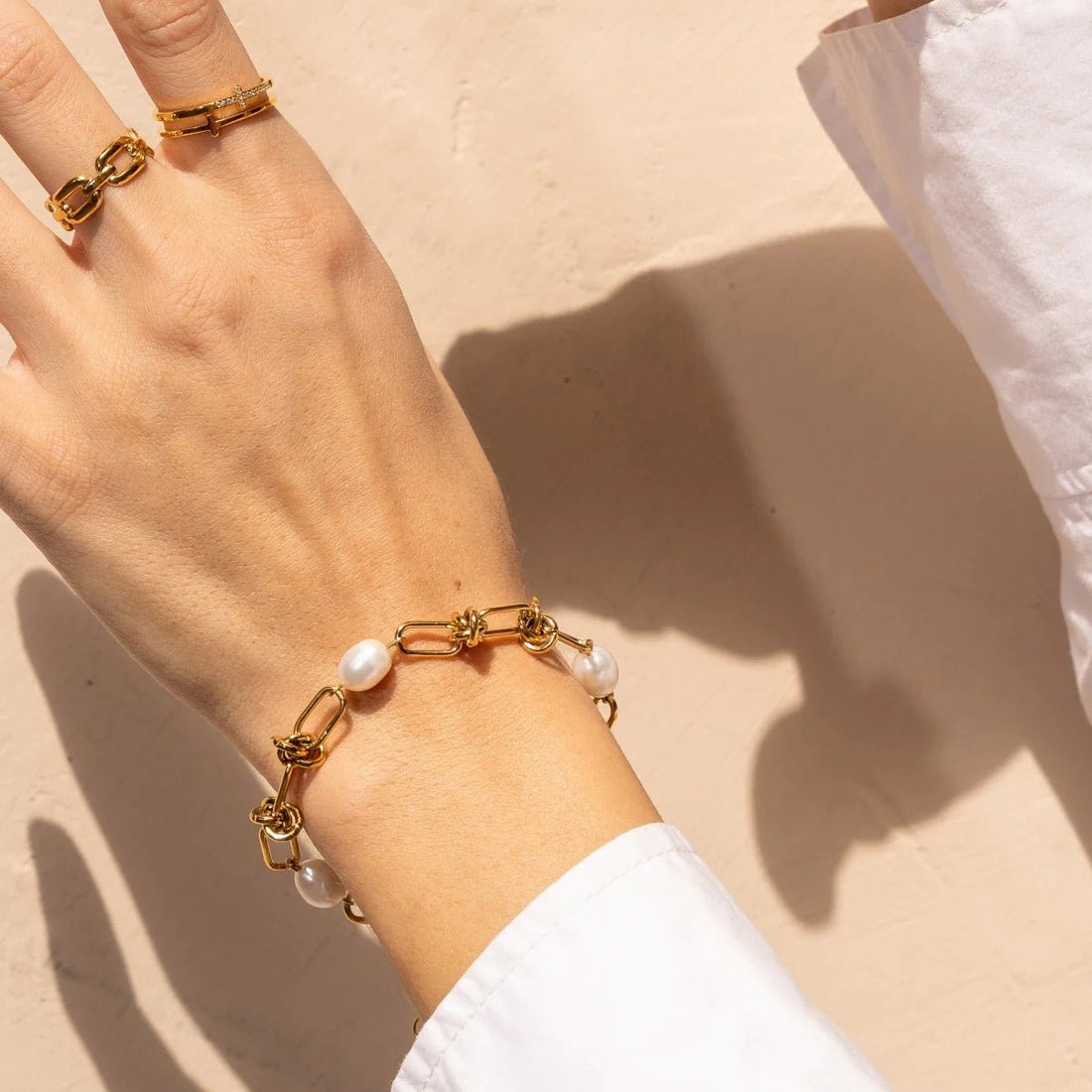 Pulseira Nó e Pérolas Banhado em Ouro 18k - Murano Joias