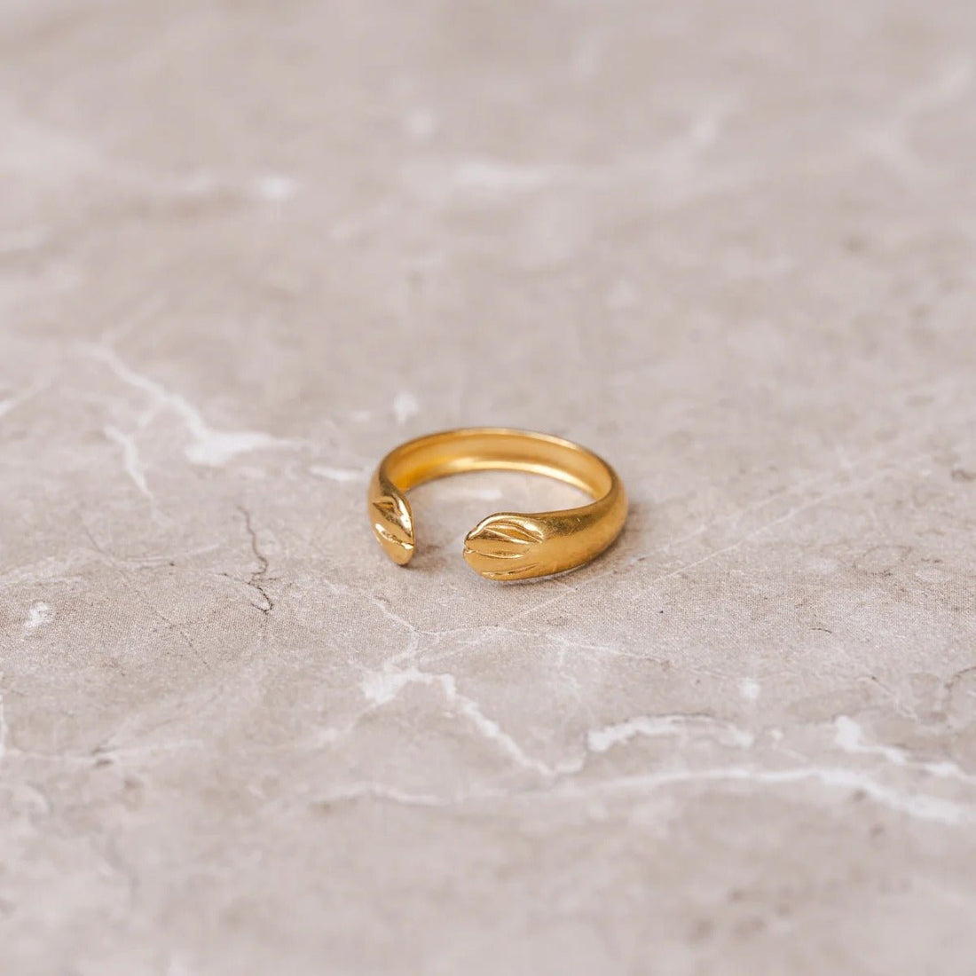 Anel Abraço Ajustável Banhado em Ouro 18K - Murano Joias