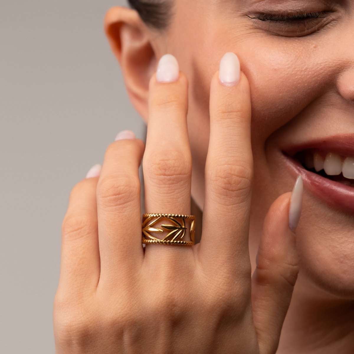 Anel Botânico Ajustável Banhado em Ouro 18K - Murano Joias