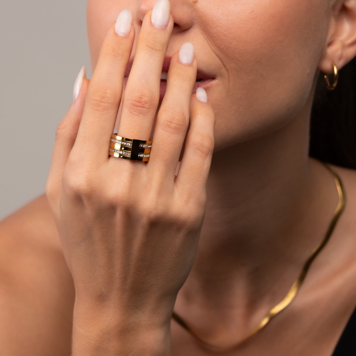 Anel Caviar Stack Banhado em Ouro 18K - Murano Joias