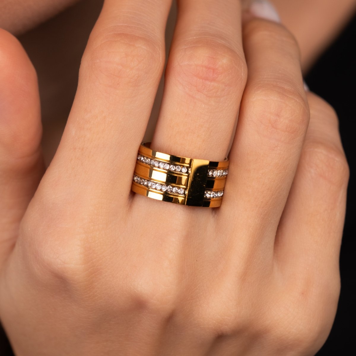 Anel Caviar Stack Banhado em Ouro 18K - Murano Joias