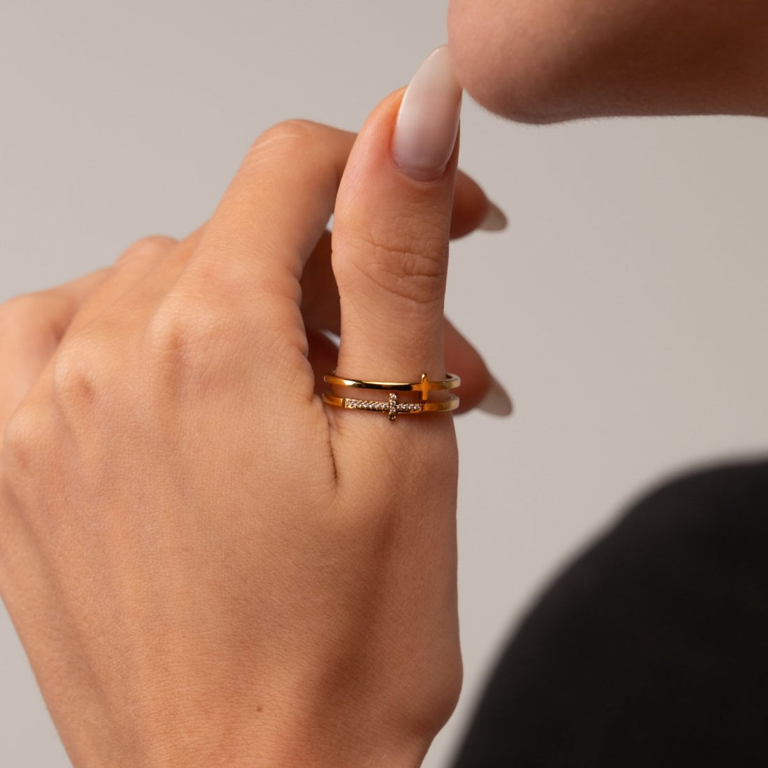 Anel Cruz Banhado em Ouro 18k - Murano Joias