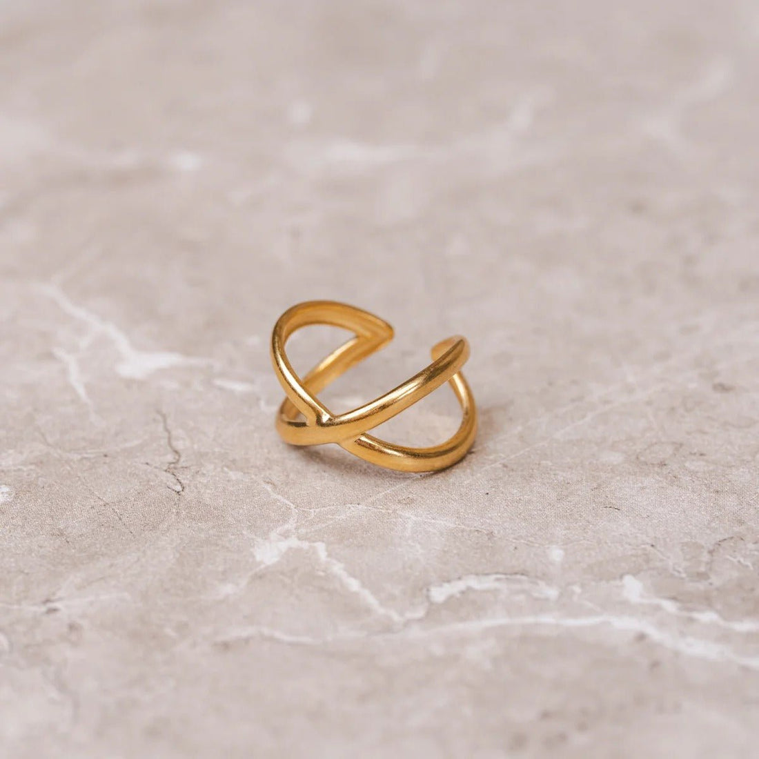 Anel Cruzado Minimal Ajustável Banhado em Ouro 18K - Murano Joias