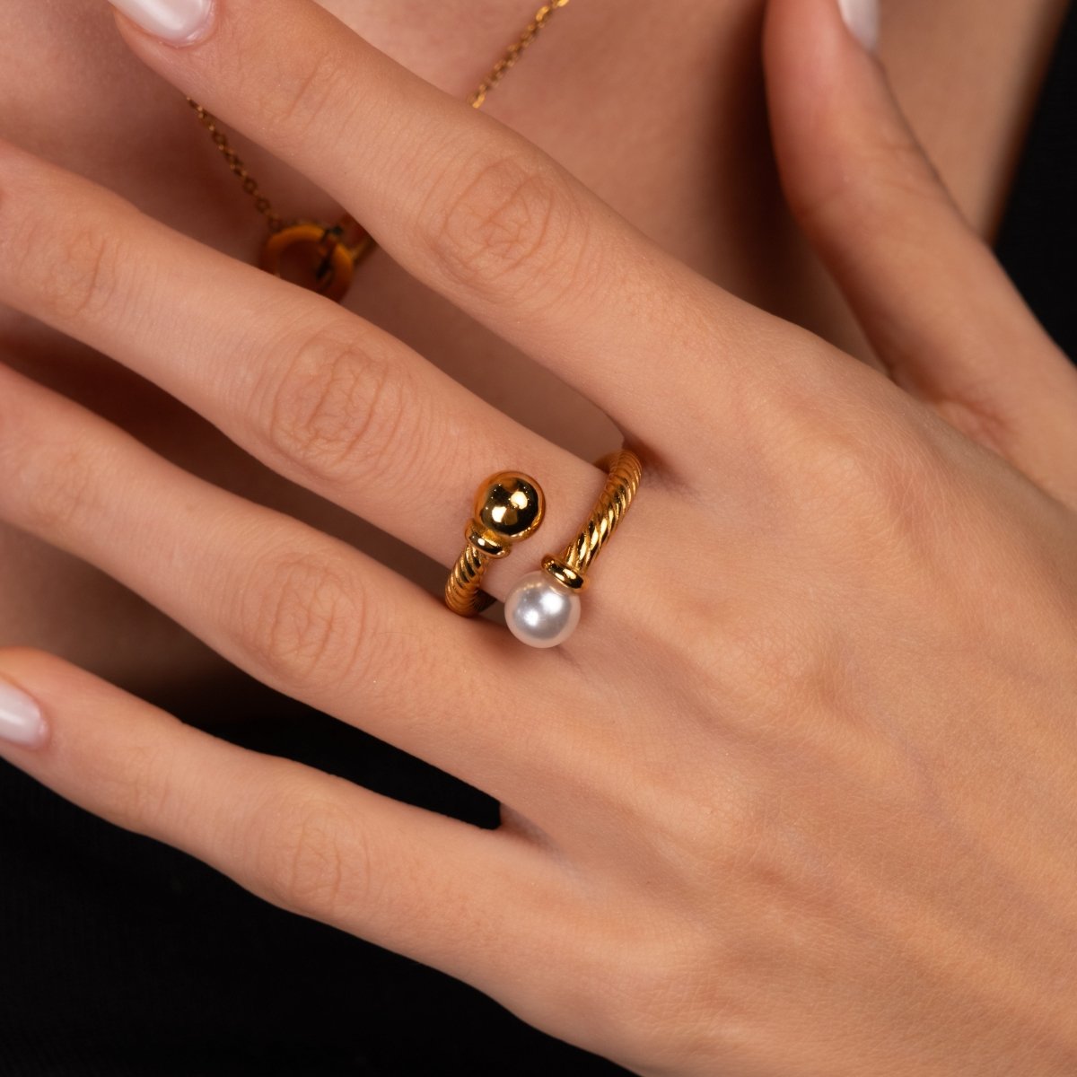 Anel Elegance Pérola Banhado em Ouro 18k - Murano Joias