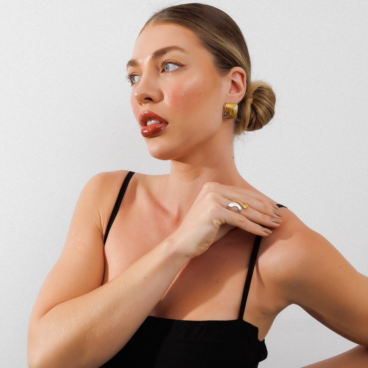 Anel Infinity Ajustável com Mix de Banhos Dourado e Prata - Murano Joias