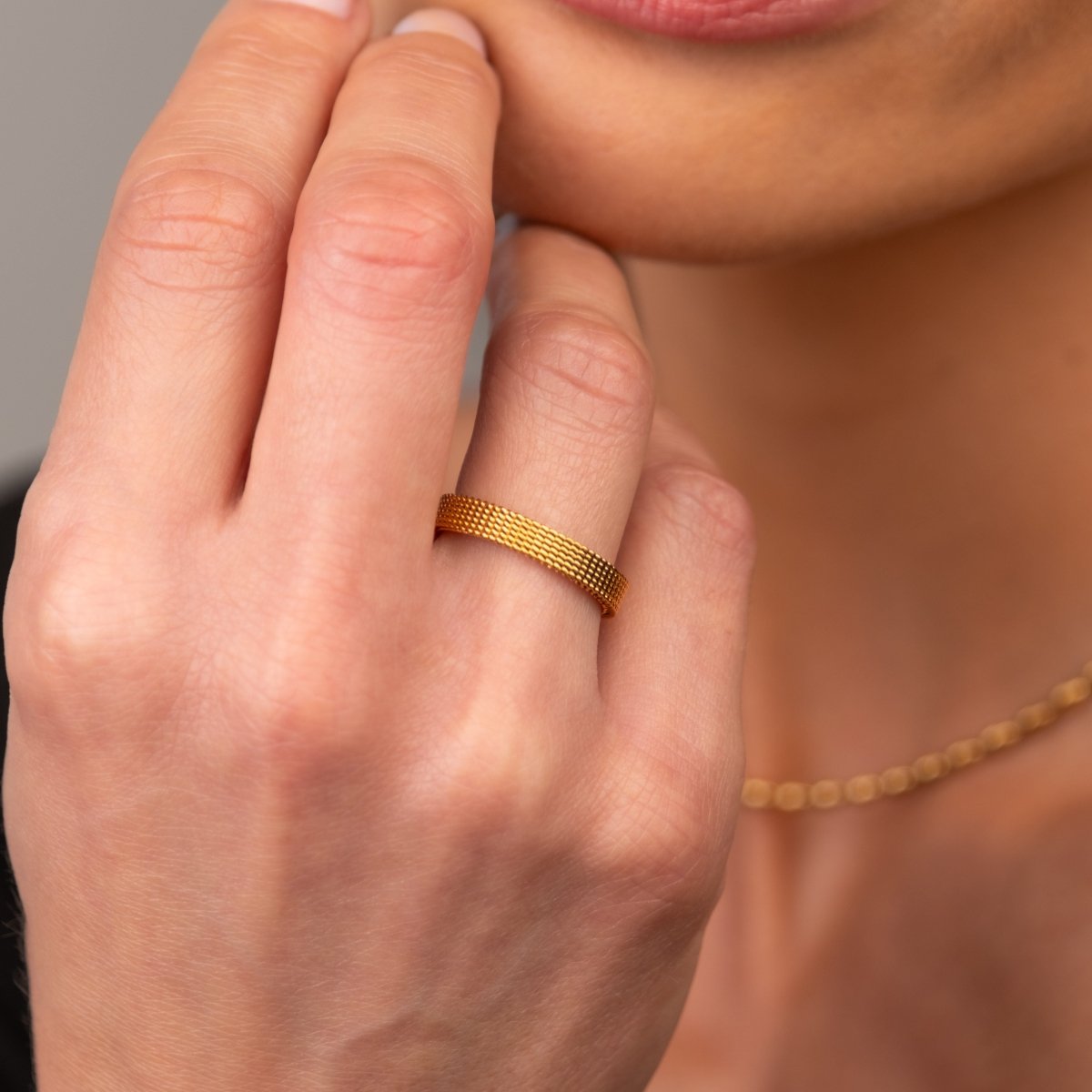 Anel Motion Malha Banhado em Ouro 18K - Murano Joias