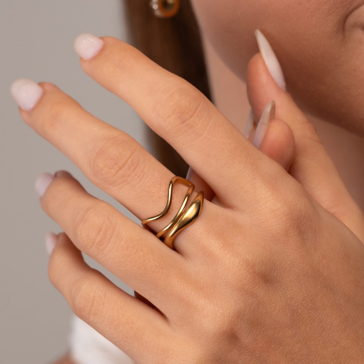 Anel Ondas Ajustável Banhado em Ouro 18K - Murano Joias