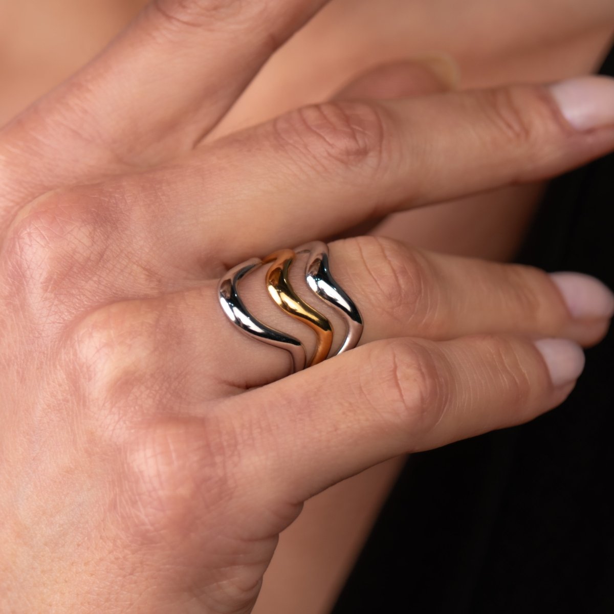 Anel Ondas Ajustável com Mix de Banhos Dourado e Prata - Murano Joias