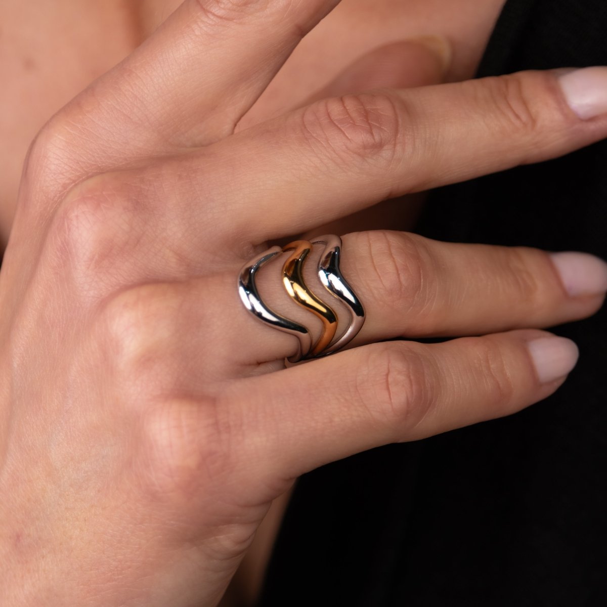 Anel Ondas Ajustável com Mix de Banhos Dourado e Prata - Murano Joias