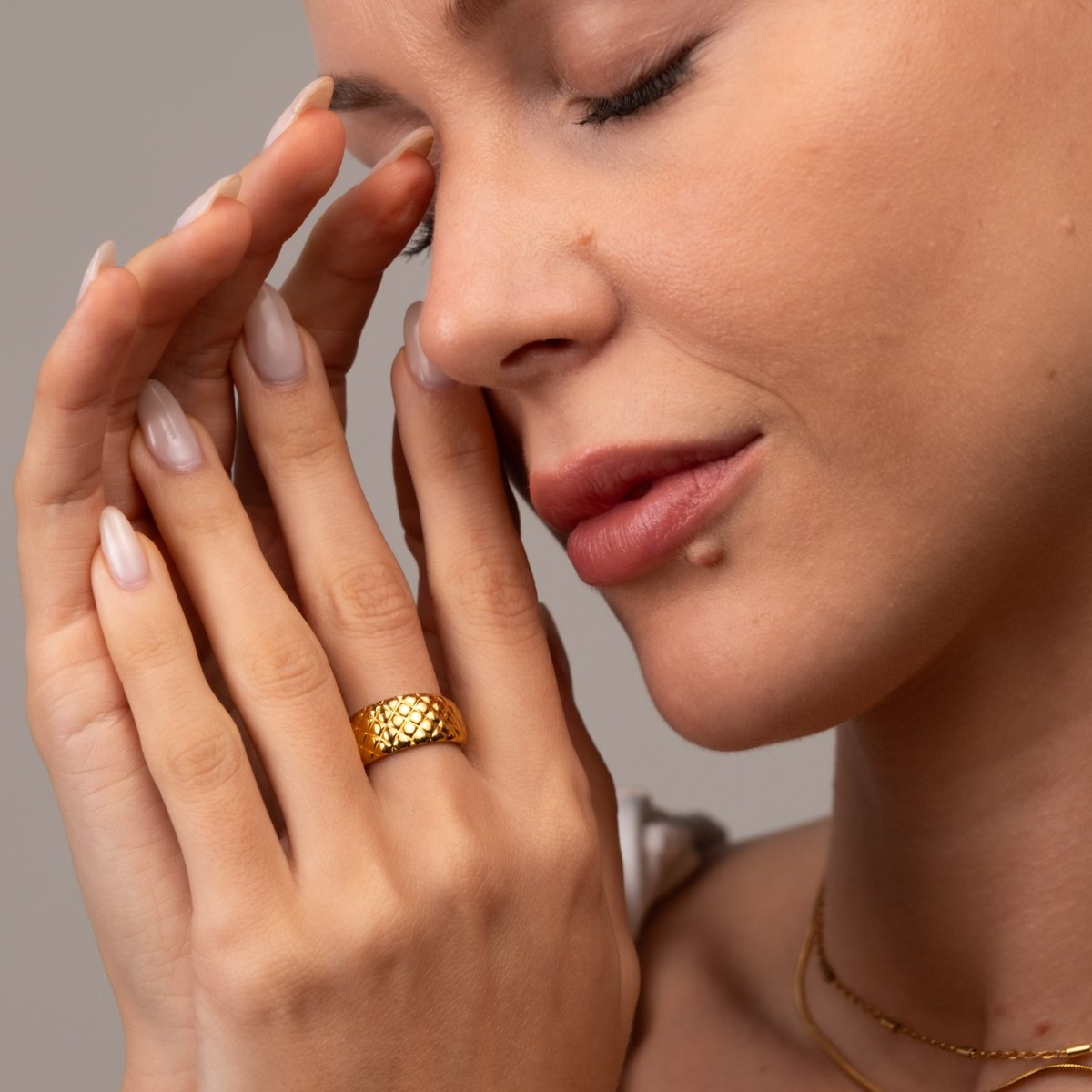 Anel Trama Luxuosa Ajustável Banhado em Ouro 18K - Murano Joias