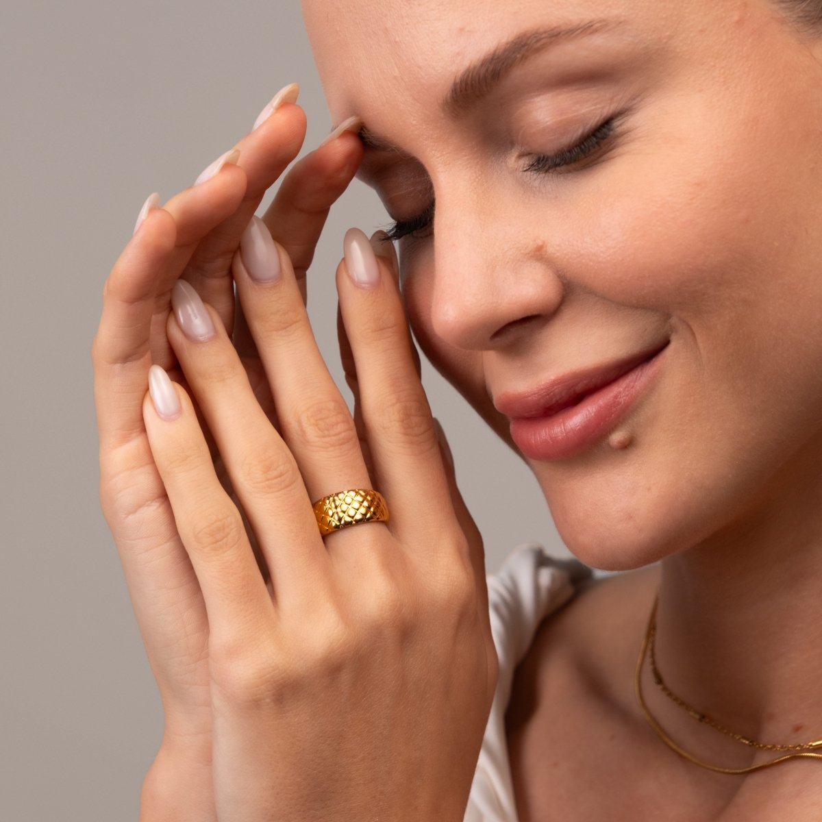 Anel Trama Luxuosa Ajustável Banhado em Ouro 18K - Murano Joias