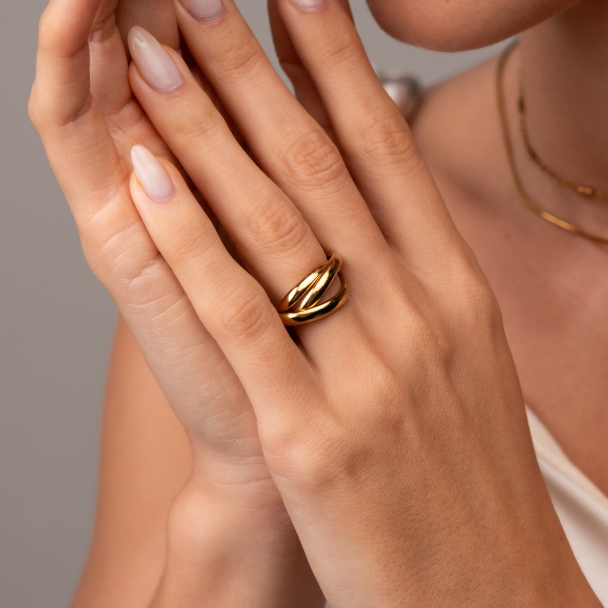 Anel Trindade Banhado em Ouro 18K - Murano Joias