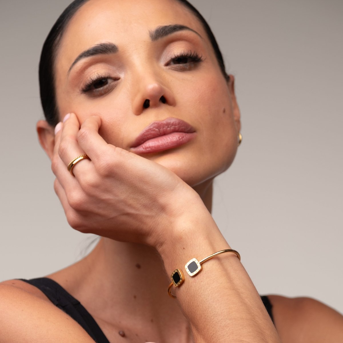 Bracelete Bella Ônix Banhado em Ouro 18k - Murano Joias