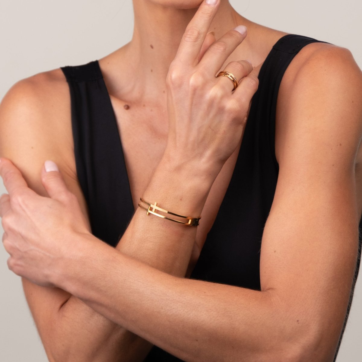 Bracelete Cruz Banhado em Ouro 18k - Murano Joias