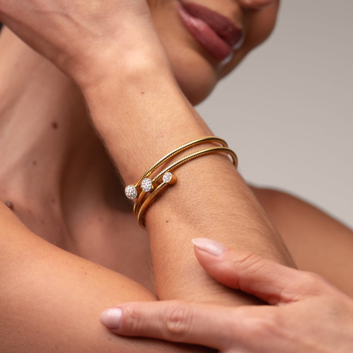 Bracelete Espiral Cristais Banhado em Ouro 18k - Murano Joias