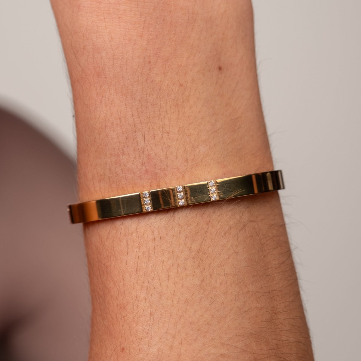 Bracelete Minimal Banhado em Ouro 18k - Murano Joias