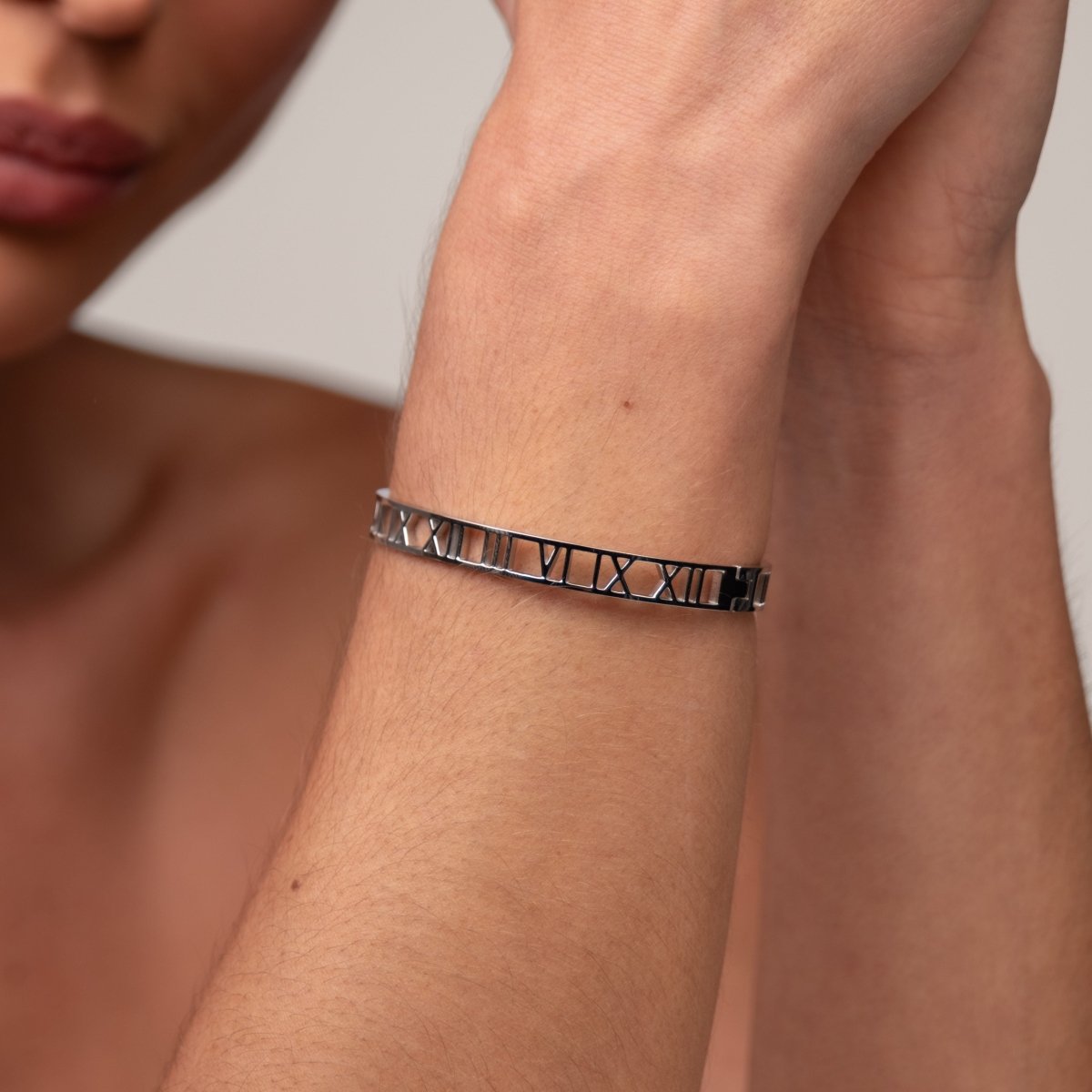 Bracelete Numeral Romanos - Prata - Murano Joias