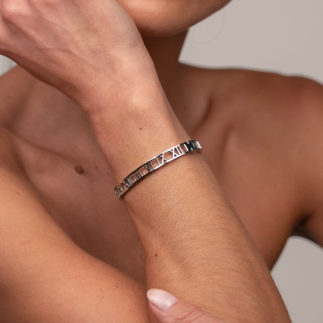 Bracelete Numeral Romanos - Prata - Murano Joias