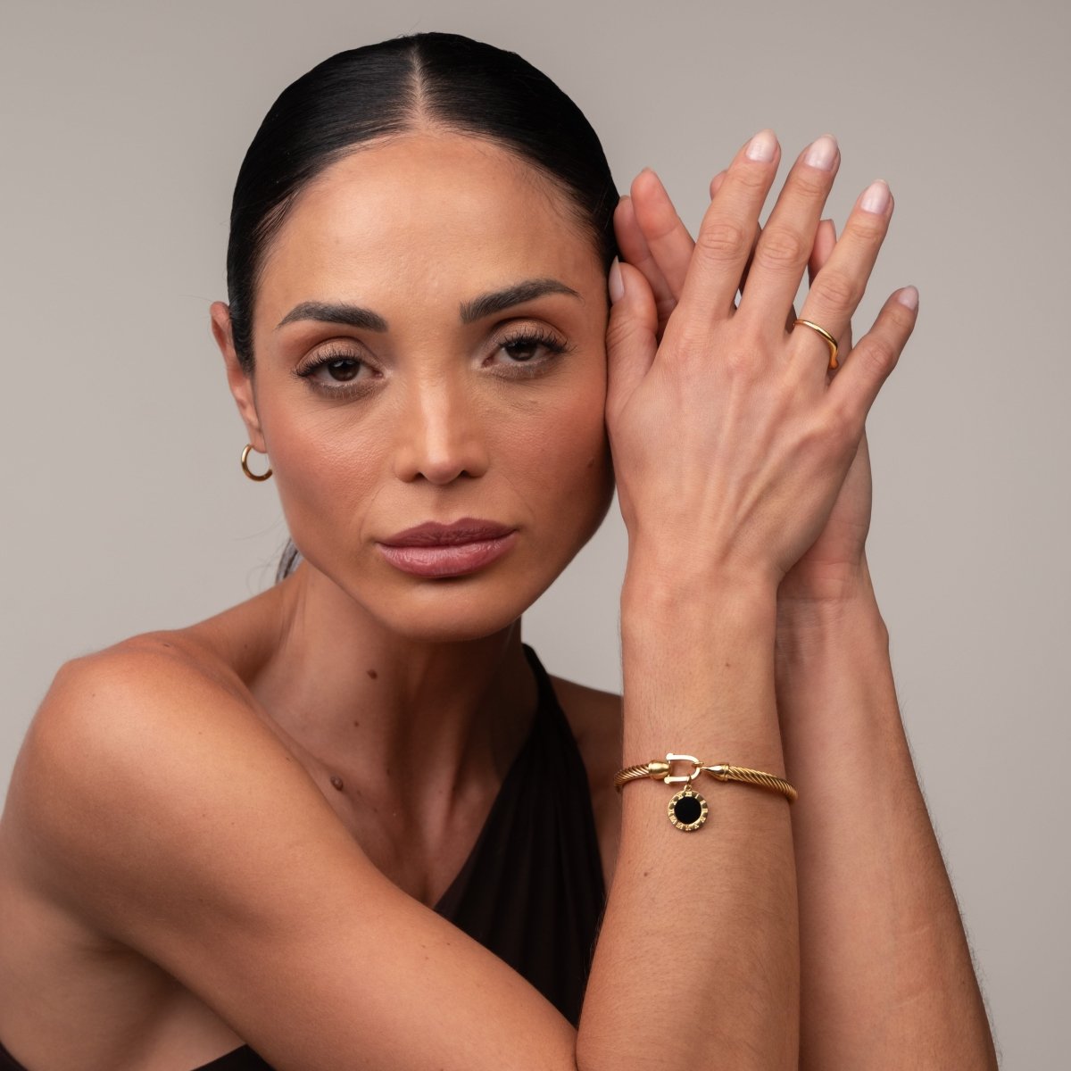 Bracelete Pingente Ônix Banhado em Ouro 18K - Murano Joias