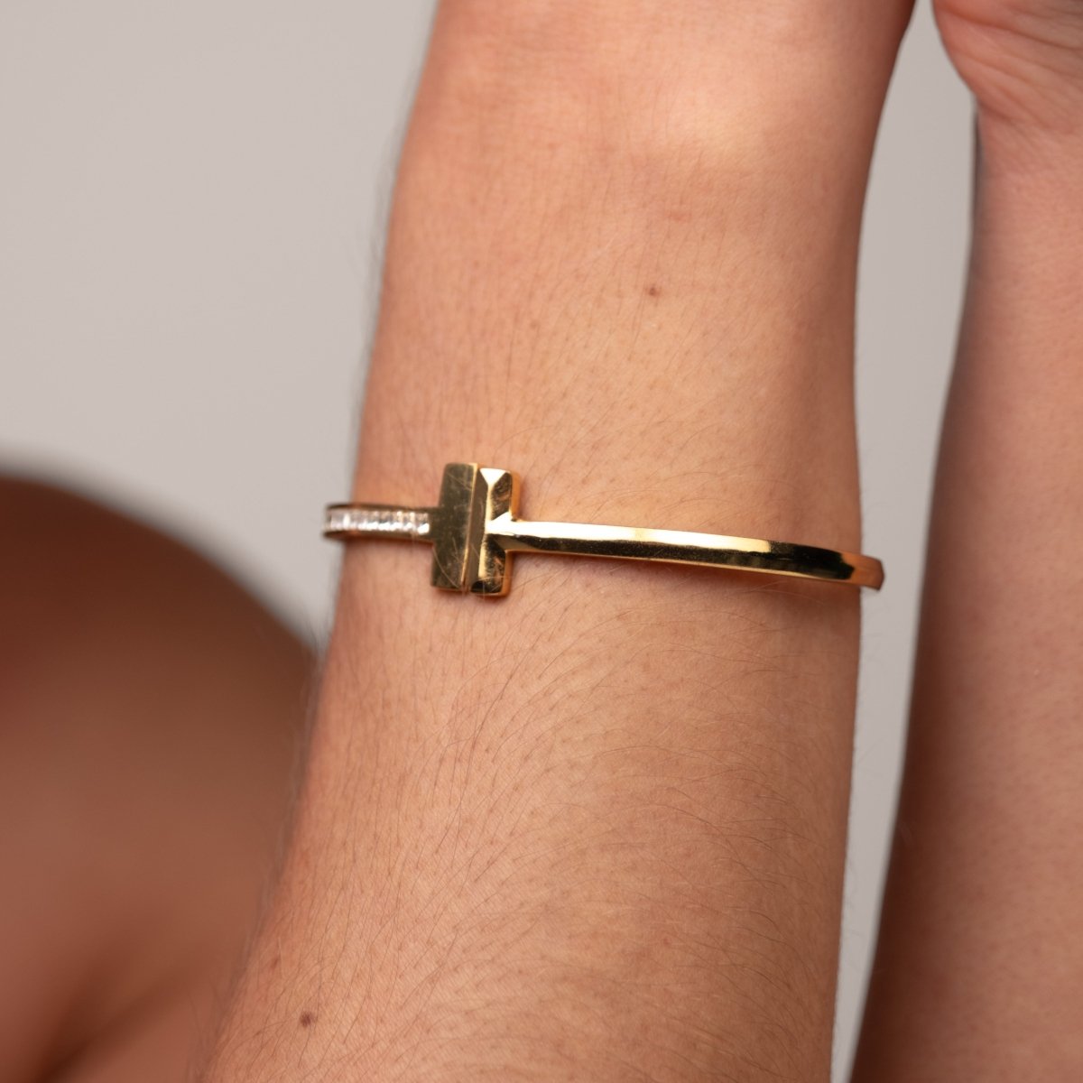 Bracelete T-Bar Elegance Banhado em Ouro 18k - Murano Joias