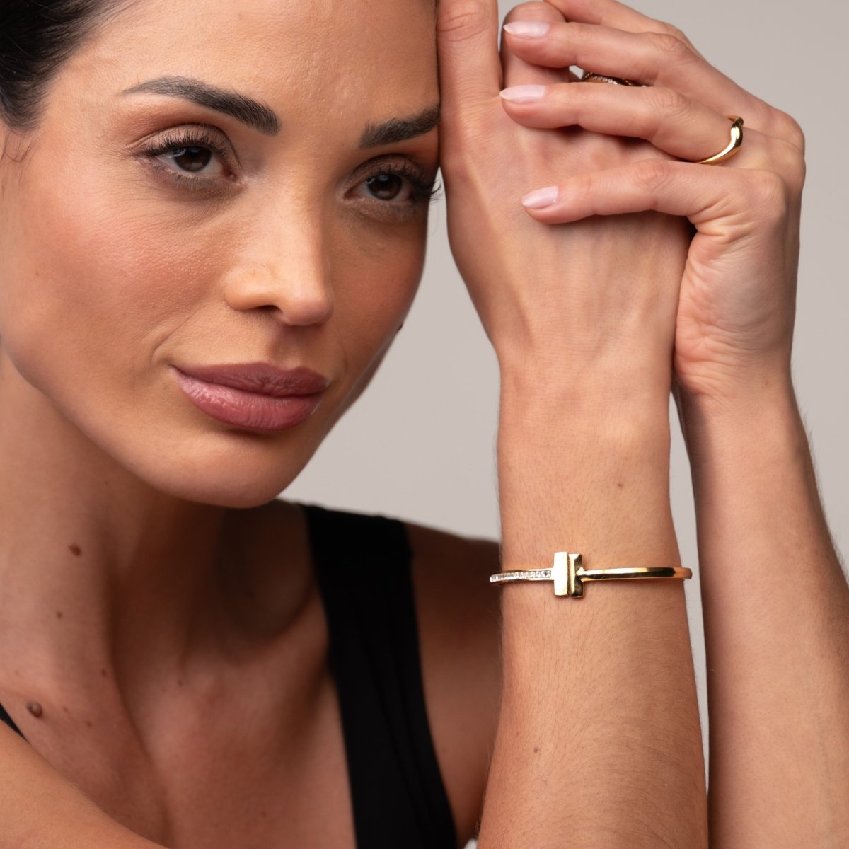 Bracelete T-Bar Elegance Banhado em Ouro 18k - Murano Joias