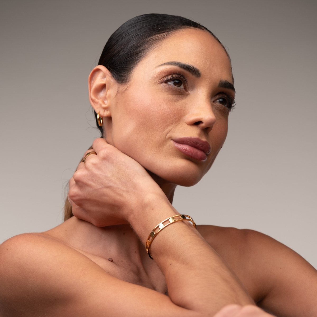 Bracelete Trevo Vazado Banhado em Ouro 18K - Murano Joias