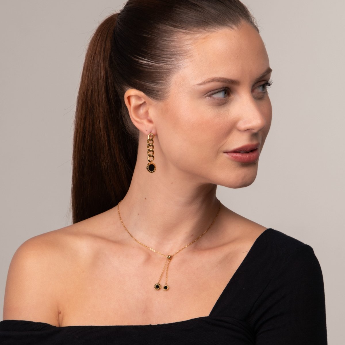 Brinco Corrente Glamour Pedra Onix Banhado em Ouro 18K - Murano Joias