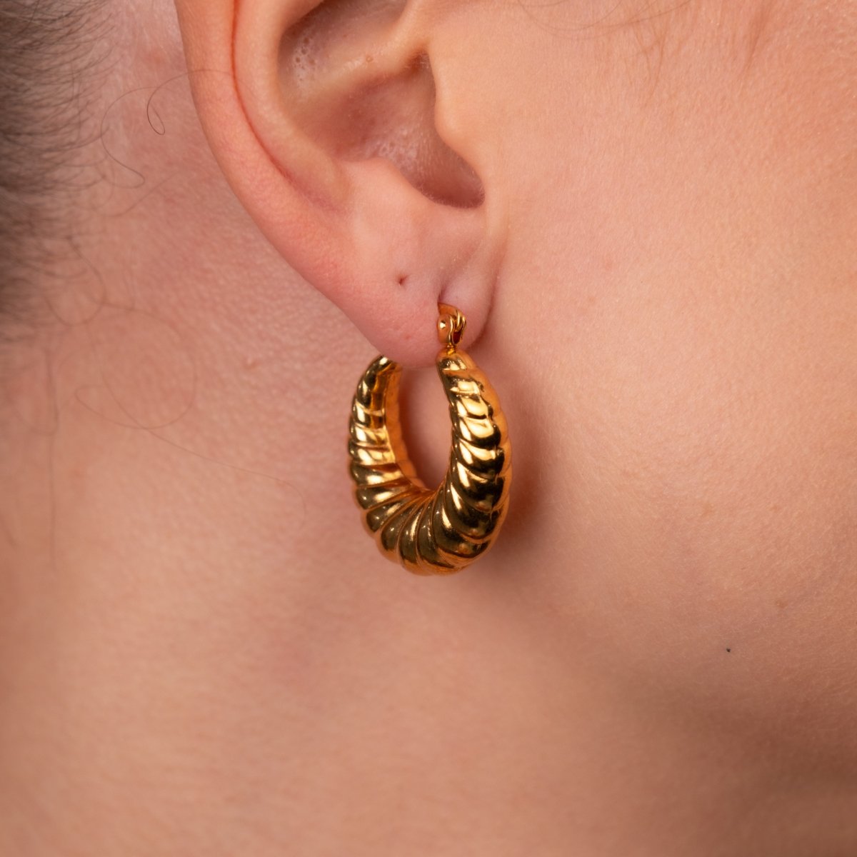 Brinco de Argola Croissant Banhado em Ouro 18K - Murano Joias