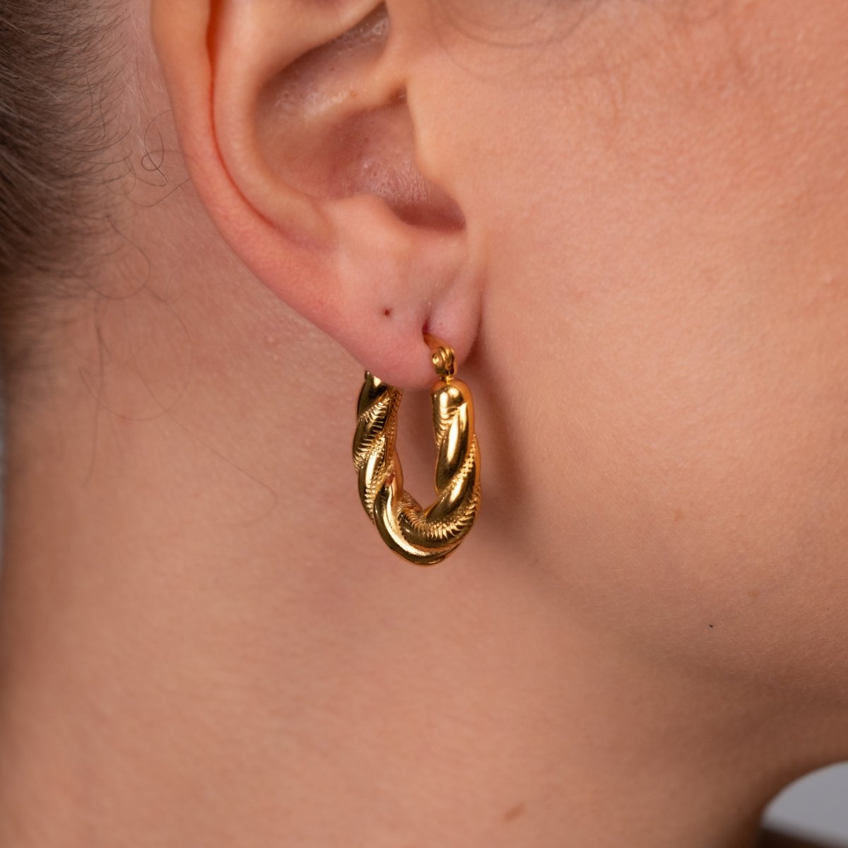 Brinco de Argola Torcido Banhado em Ouro 18K - Murano Joias