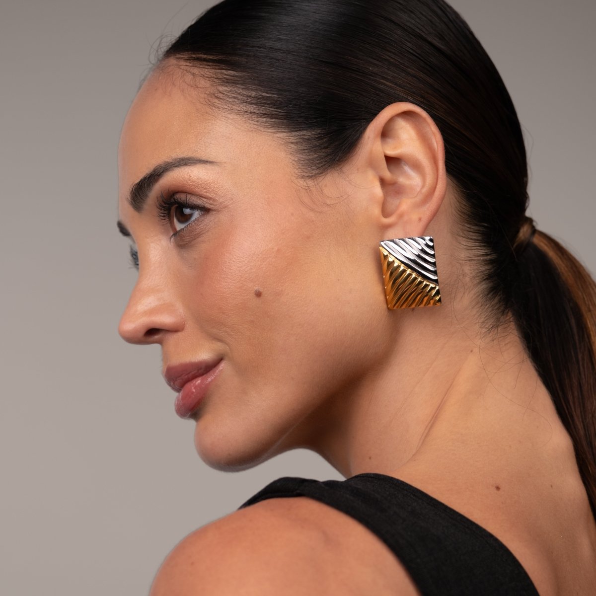 Brinco Dual Square com Mix de Banhos Dourado e Prata - Murano Joias