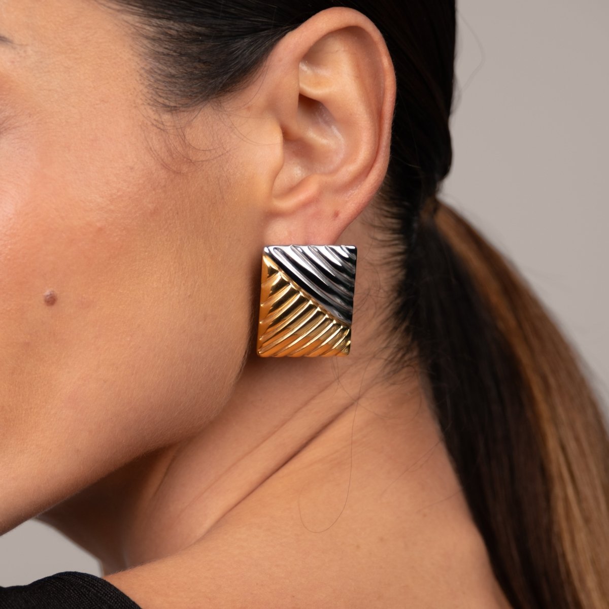 Brinco Dual Square com Mix de Banhos Dourado e Prata - Murano Joias