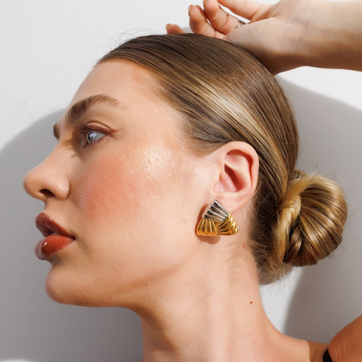 Brinco Triad Shine com Mix de Banhos Dourado e Prata - Murano Joias