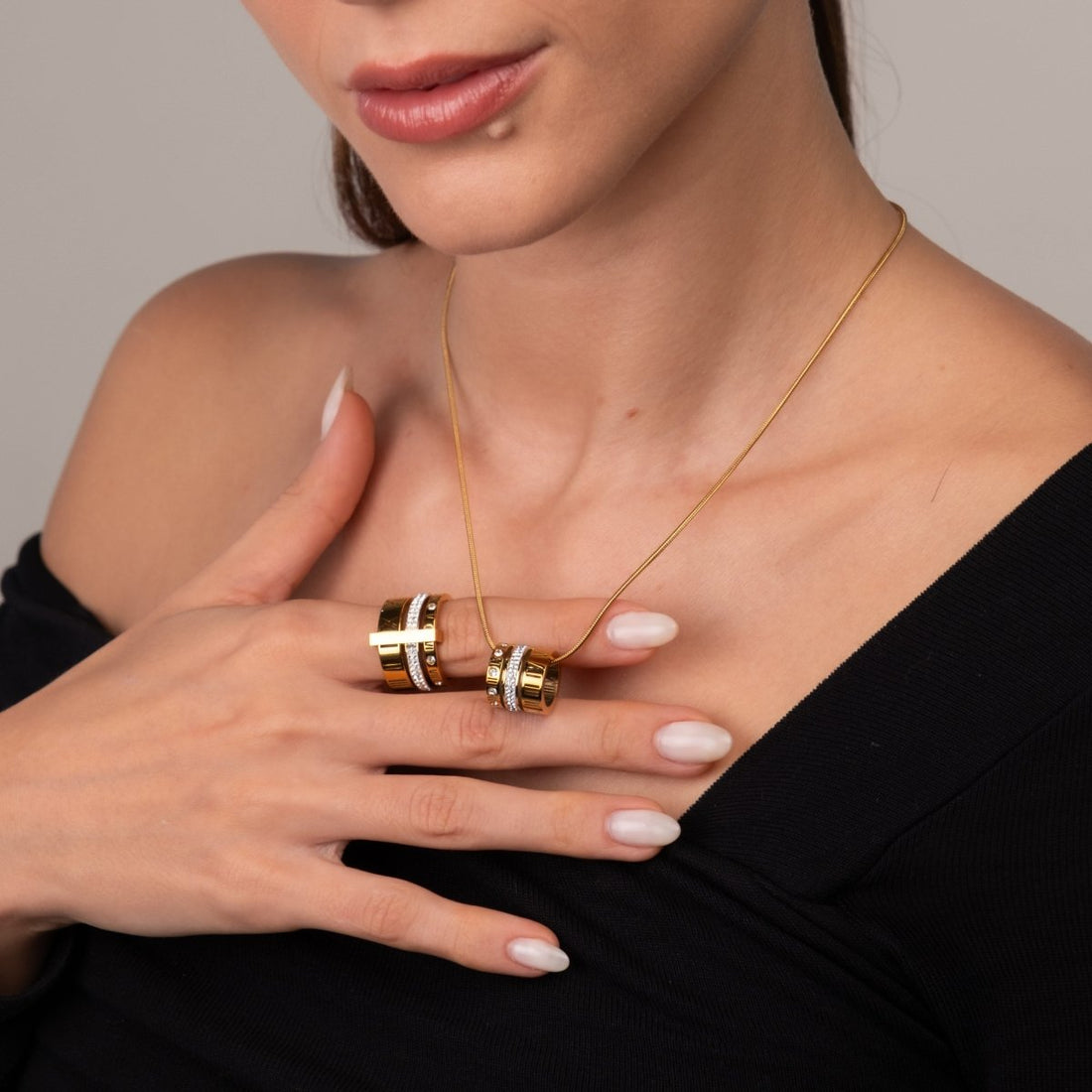Colar Aro Triplo Algarismo Romano Banhado em Ouro 18k - Murano Joias