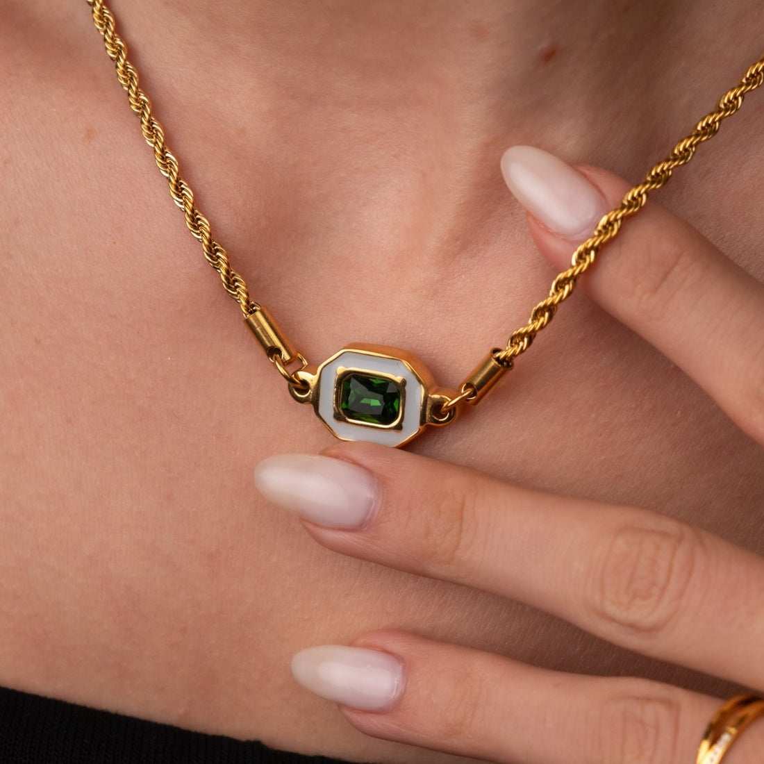 Colar Aura Esmeralda Banhado em Ouro 18K - Murano Joias