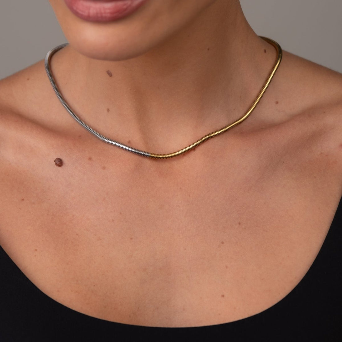 Colar Contraste Malha Banhado em Ouro 18K - Murano Joias