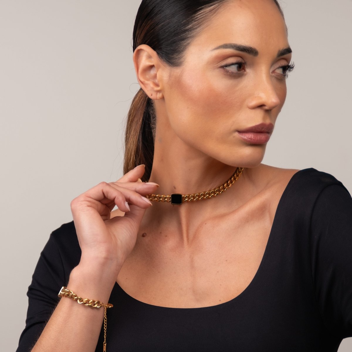 Colar Corrente Pedra Onix Quadrada Banhado em Ouro 18K - Murano Joias