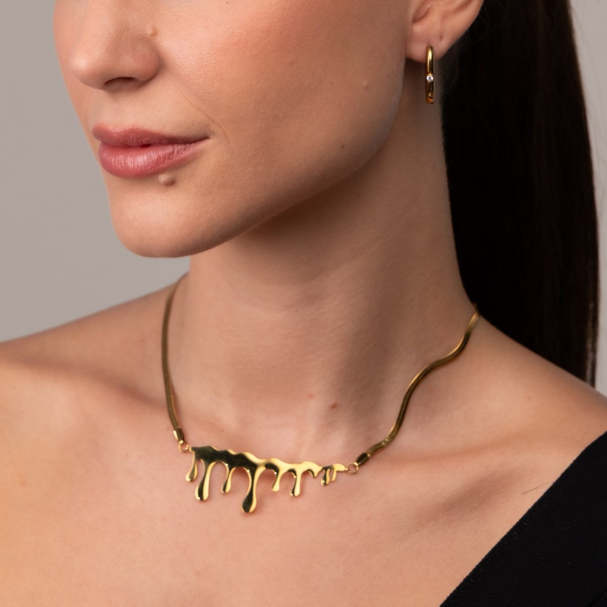 Colar Favo de Mel Minimalista Banhado em Ouro 18K - Murano Joias