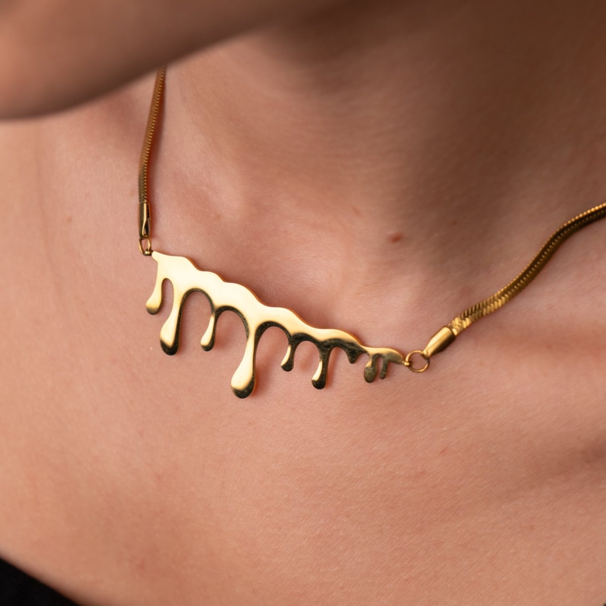 Colar Favo de Mel Minimalista Banhado em Ouro 18K - Murano Joias