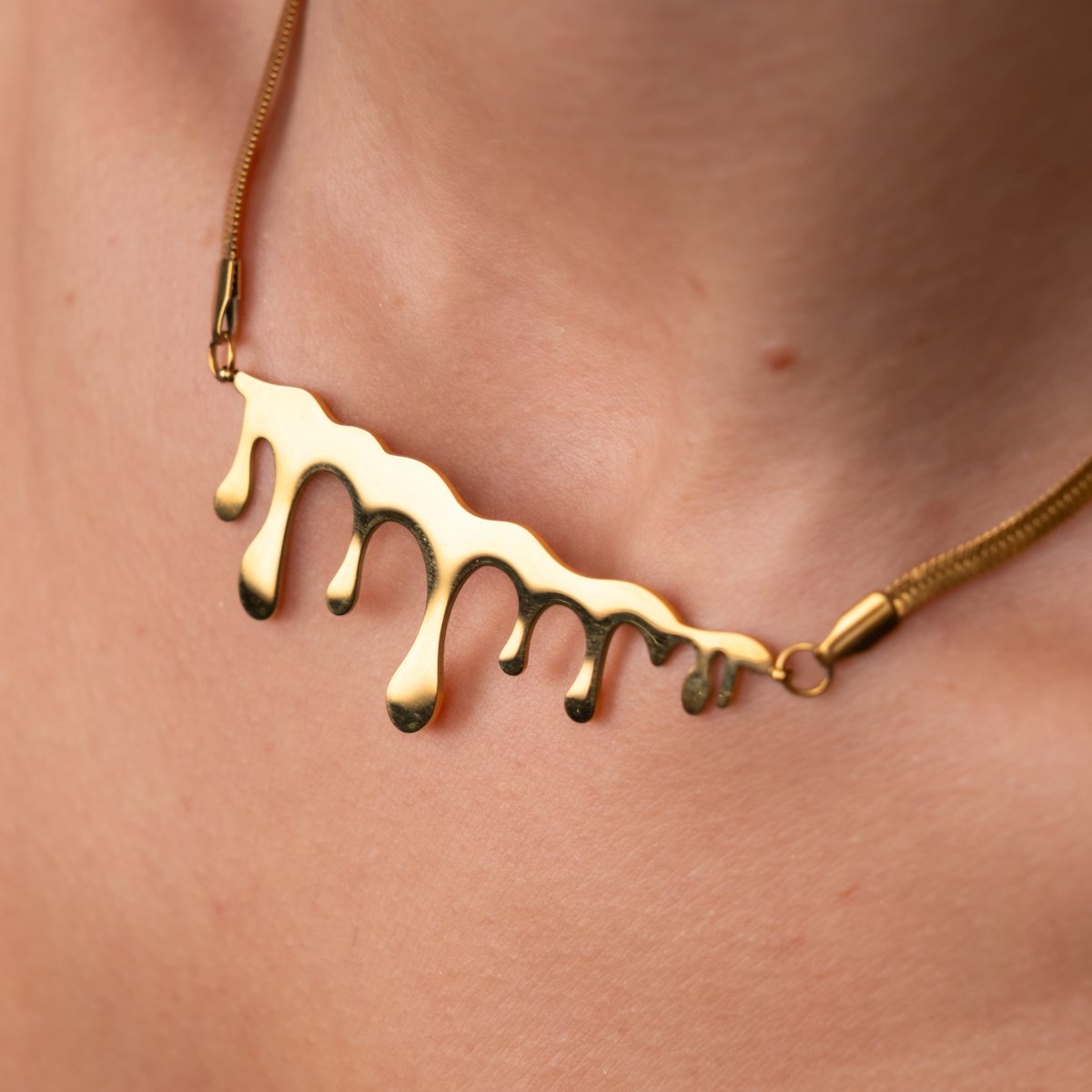 Colar Favo de Mel Minimalista Banhado em Ouro 18K - Murano Joias