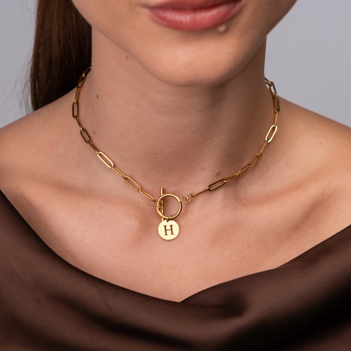 Colar Letra Inicial Clip Chain Banhado em Ouro 18K - Murano Joias