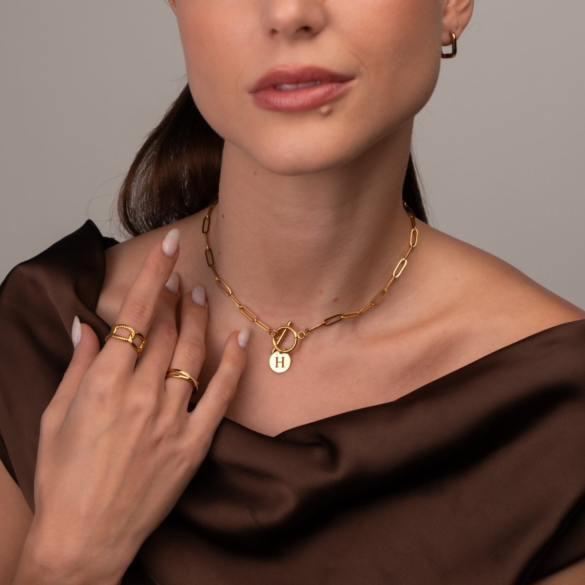 Colar Letra Inicial Clip Chain Banhado em Ouro 18K - Murano Joias