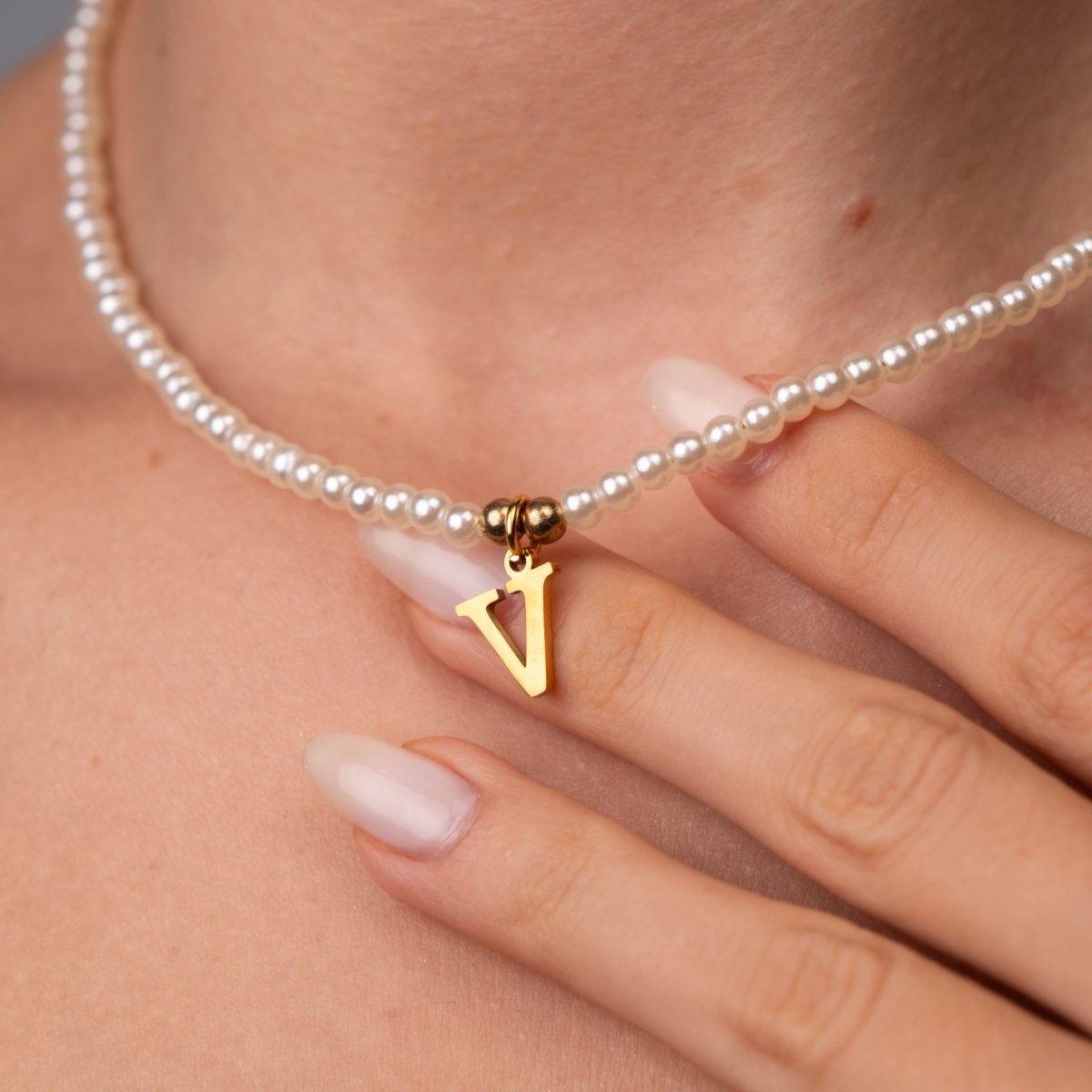 Colar Letra Inicial Pérola Banhado em Ouro 18K - Murano Joias