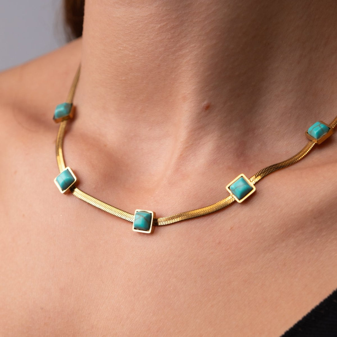 Colar Solstício Pingente Banhado em Ouro 18K - Murano Joias