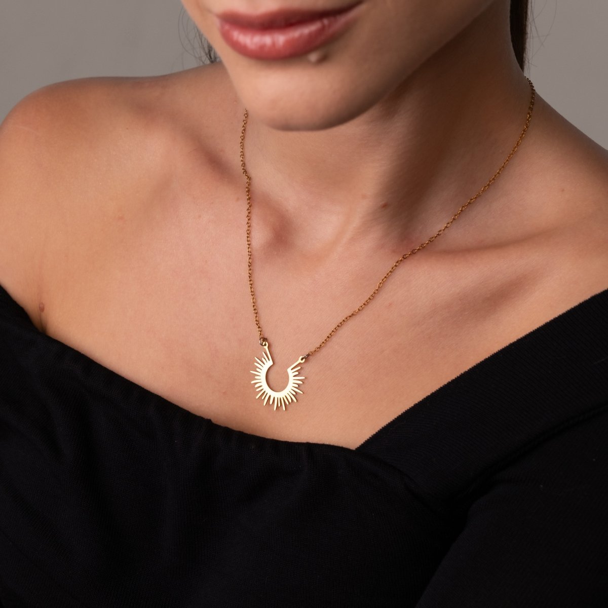 Colar Spike Pingente Banhado em Ouro 18K - Murano Joias