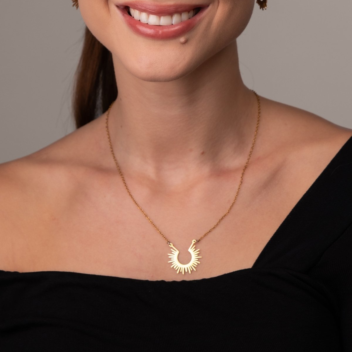 Colar Spike Pingente Banhado em Ouro 18K - Murano Joias