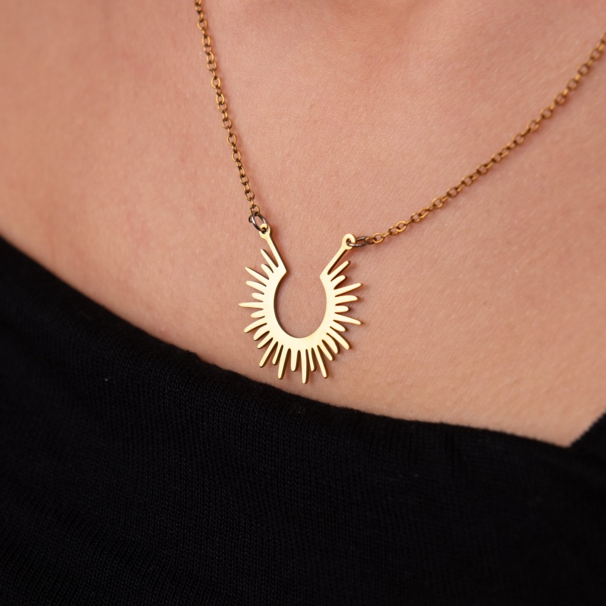 Colar Spike Pingente Banhado em Ouro 18K - Murano Joias