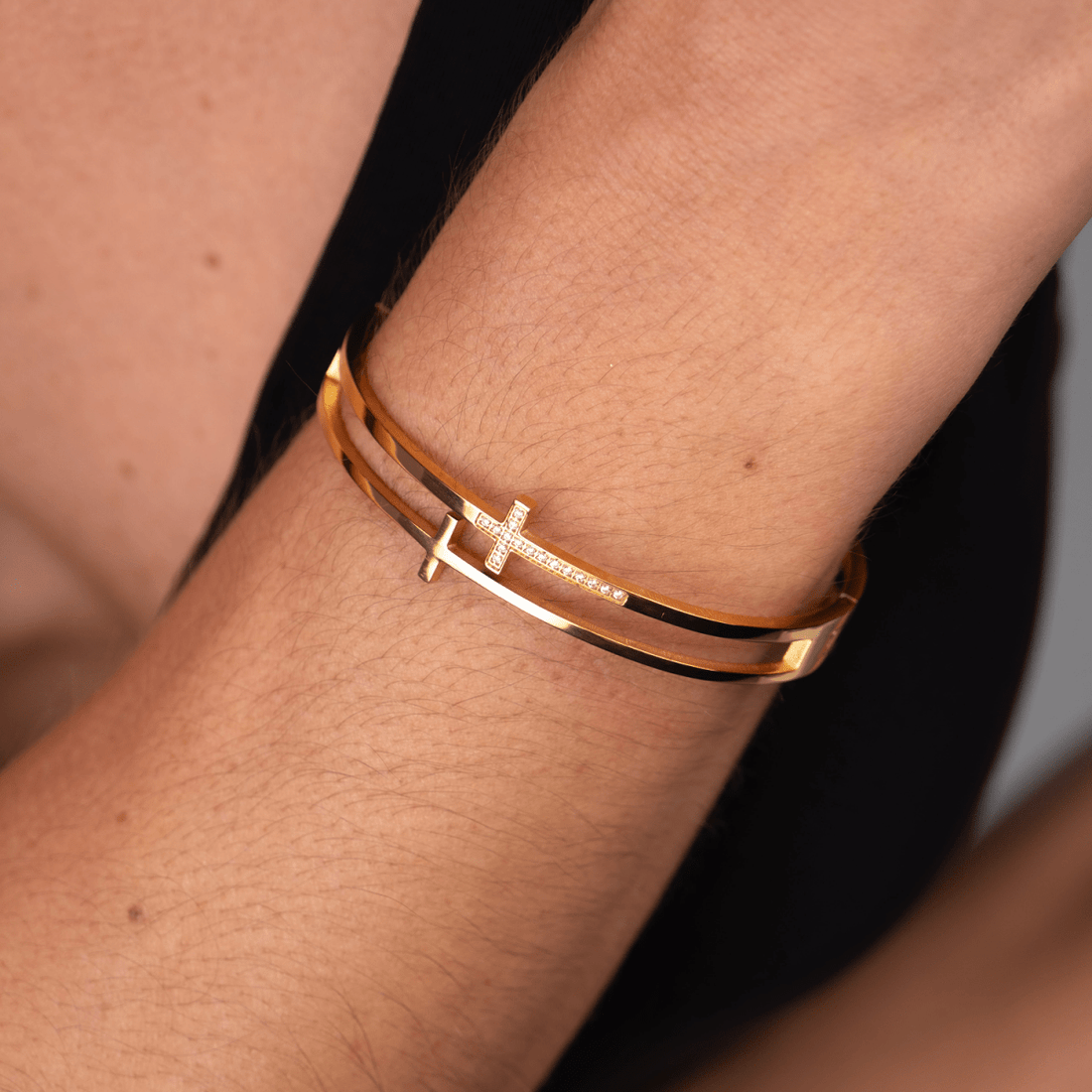 Conjunto Cruz Banhado em Ouro 18K - Murano Joias