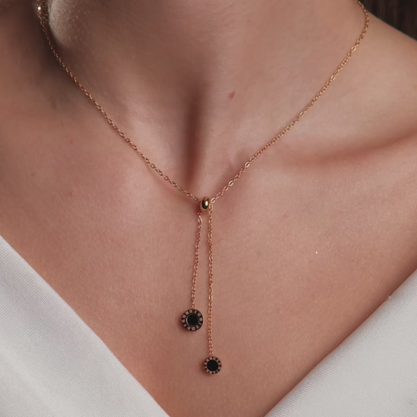 Colar Gravatinha Athenas Banhado em Ouro 18k