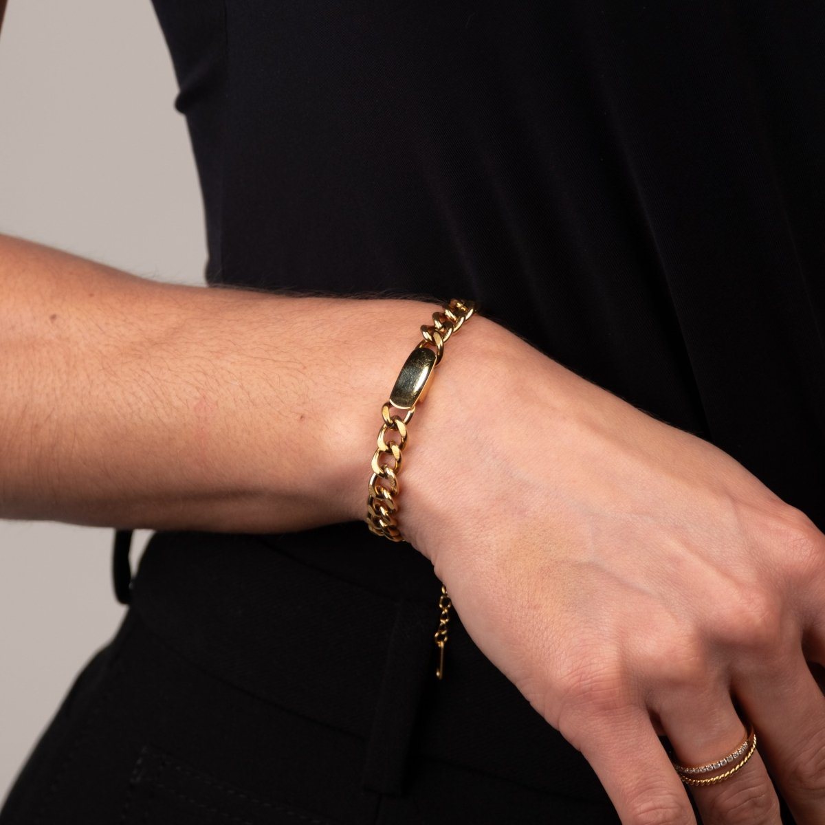 Pulseira de Corrente Pingente Retangular Banhada em Ouro 18k - Murano Joias